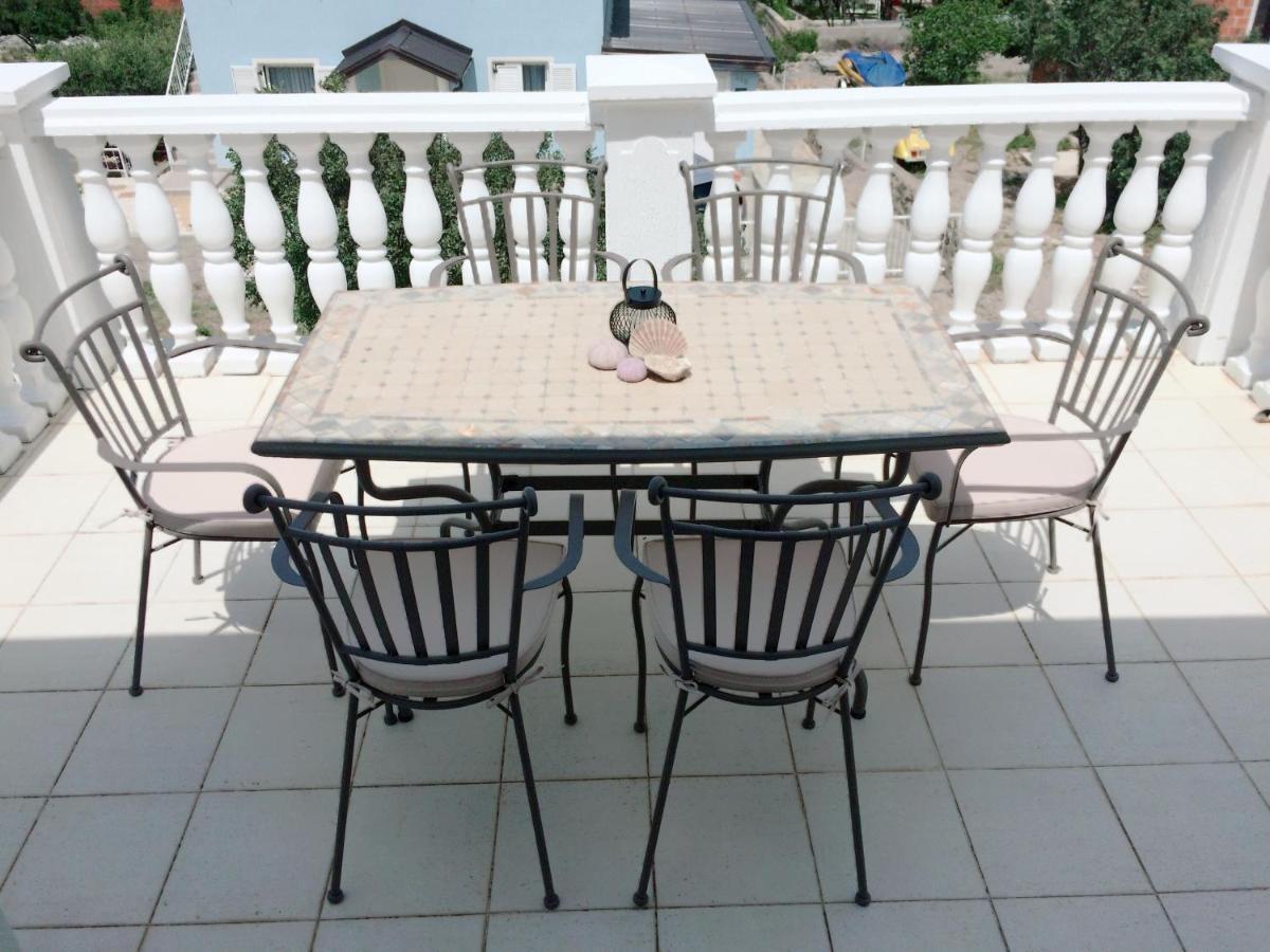 Apartment Cesarica Ngoại thất bức ảnh